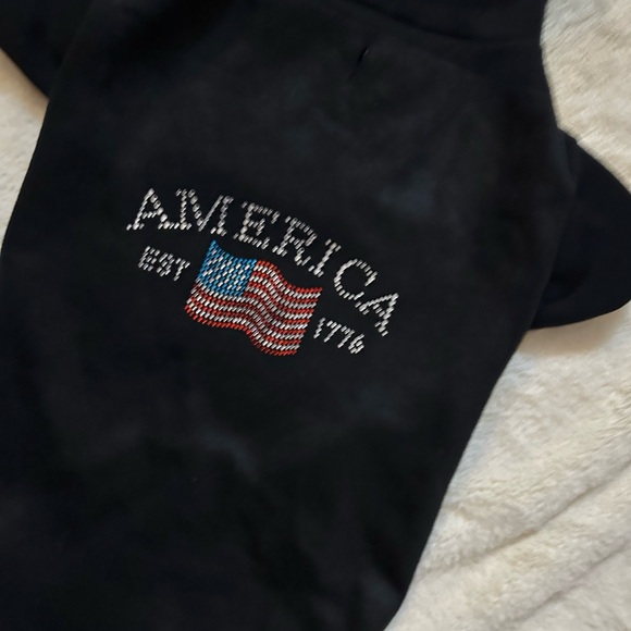NWOT America Proud Pet Sweatshirt 🇺🇸🇺🇸 - Picture 2 of 5